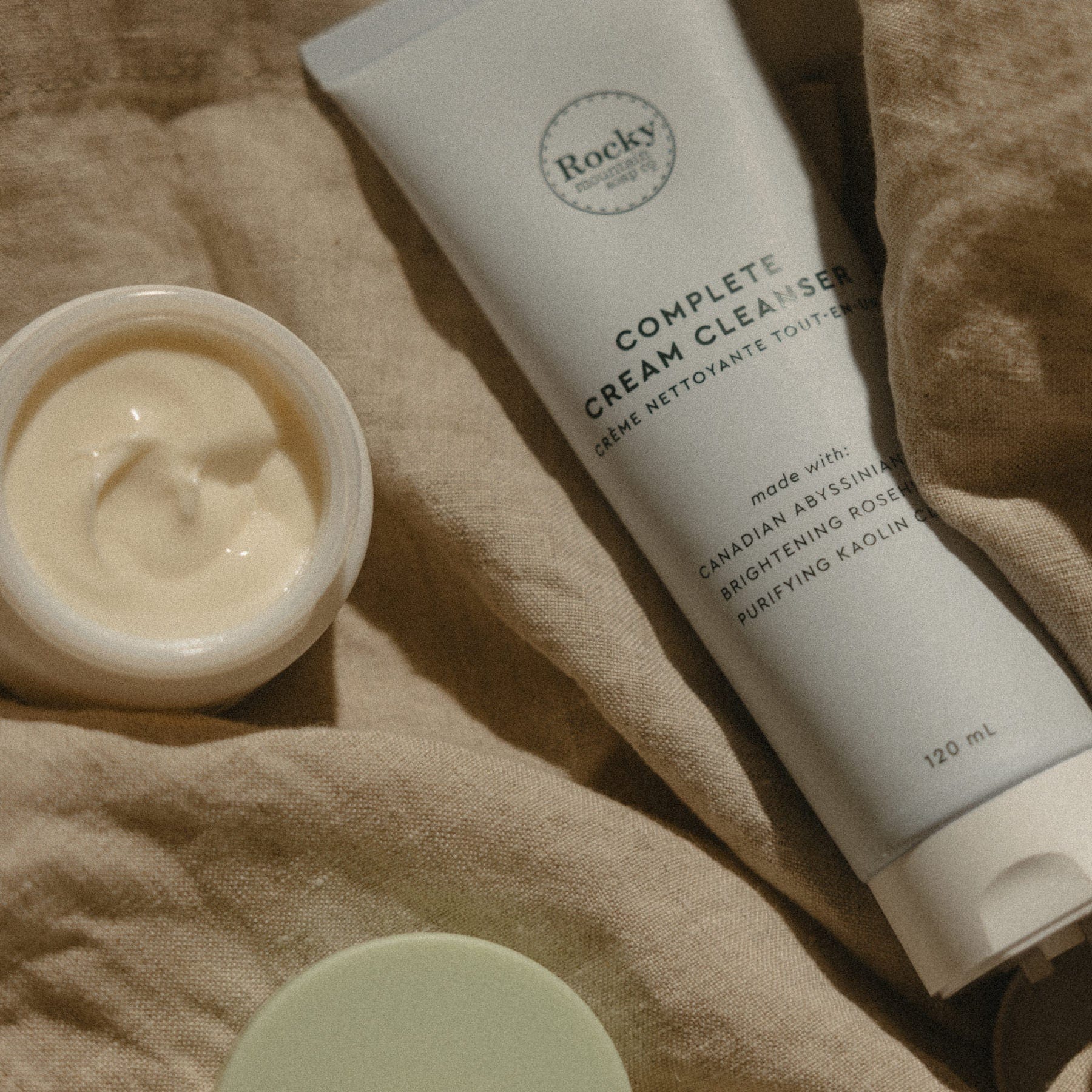 Essential Face Cream & Complete Cream Cleanser 3 Essential Face Cream & Complete Cream Cleanser