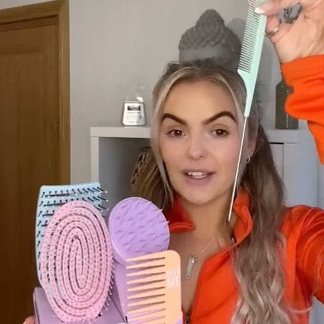The Hairbrush Collection (Worth £33) 5 The Hairbrush Collection (Worth £33)